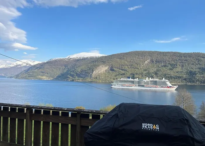 - Faleide - Fjord View *